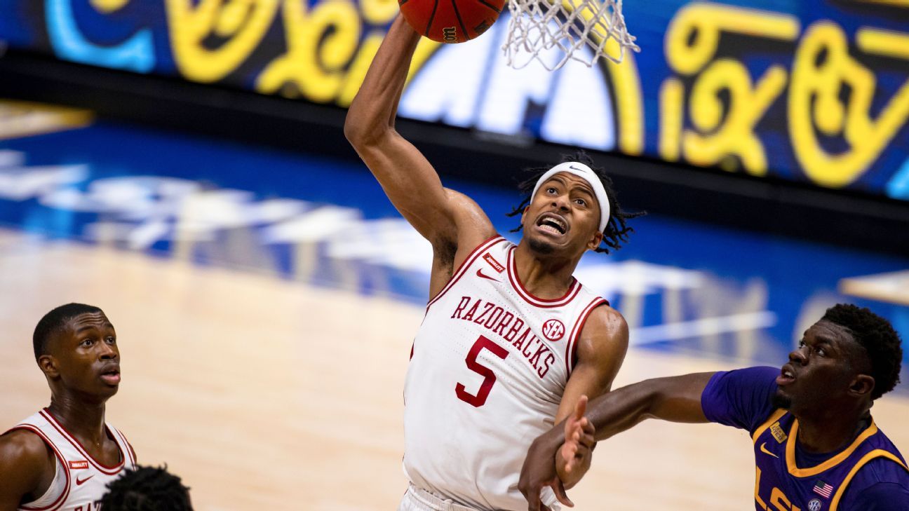 Arkansas star Moses Moody entering NBA Draft, signs with agent