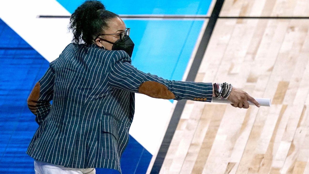 South Carolina opens NCAA tournament with 500th career victory for coach Dawn Staley