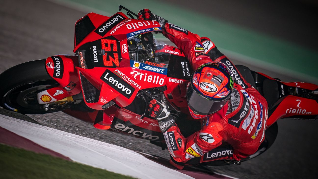Bagnaia grabs record-breaking pole for MotoGP season opener in Qatar - ESPN