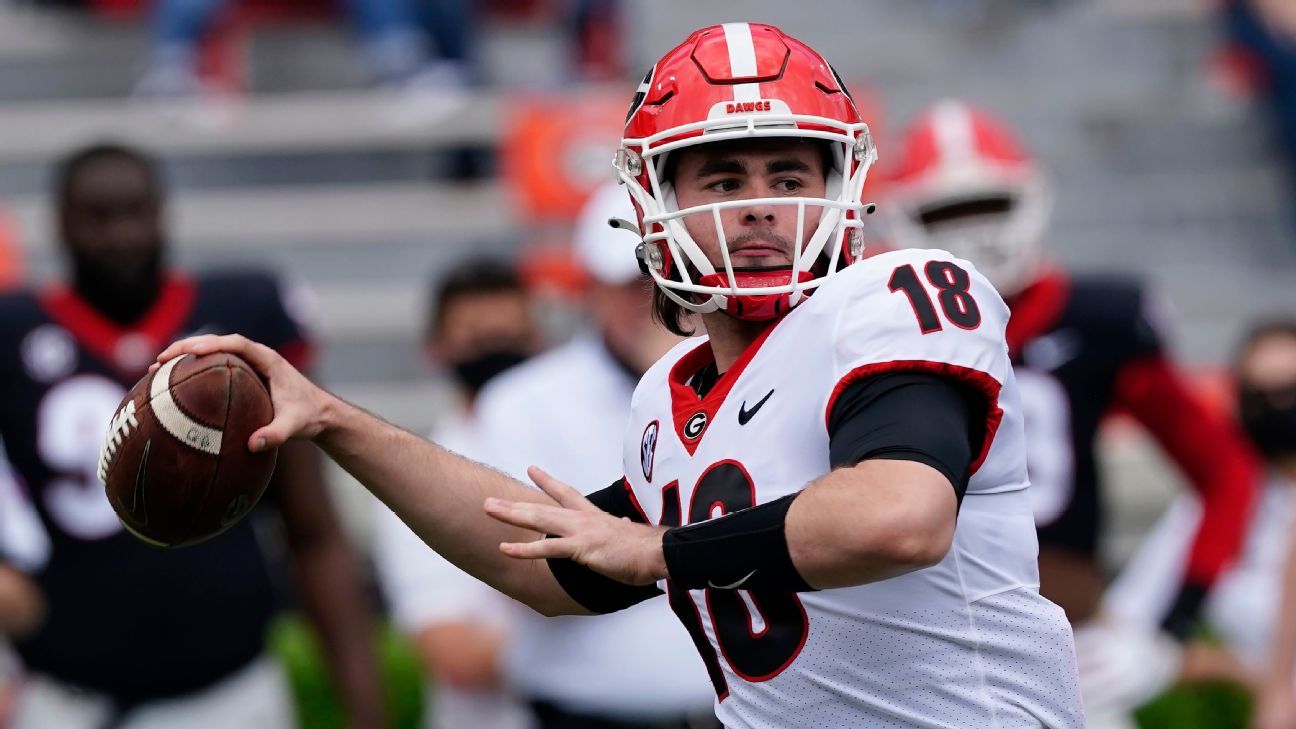 Source -- Georgia QB JT Daniels trying to play despite oblique injury