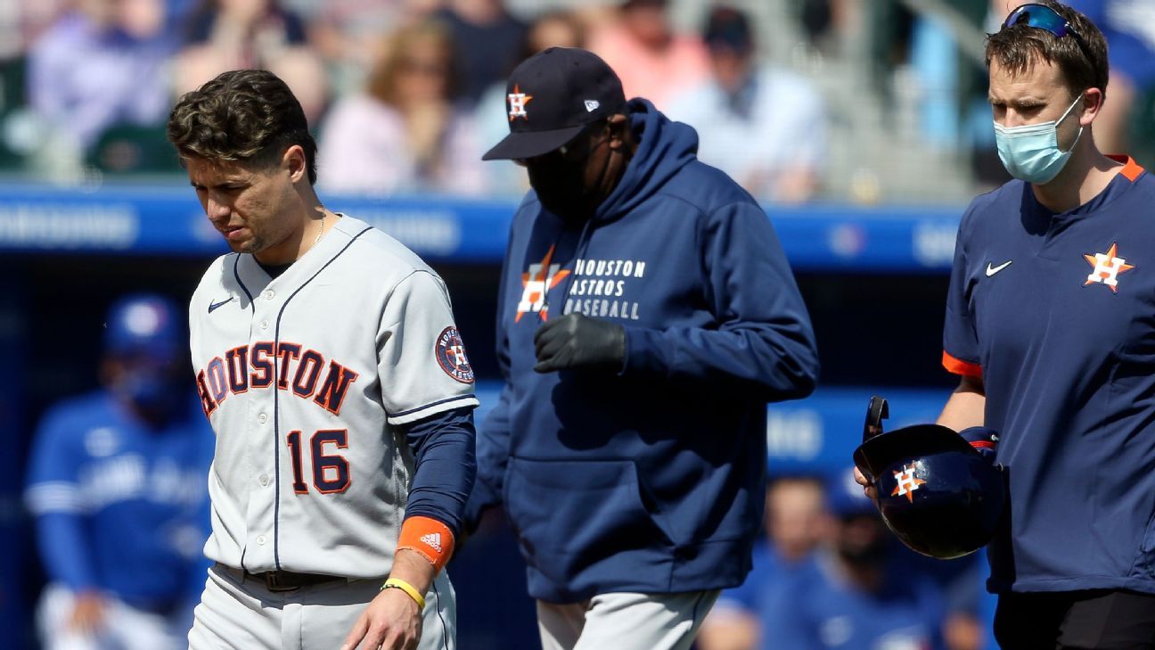 Houston Astros: Utility man Aledmys Diaz expected back this week