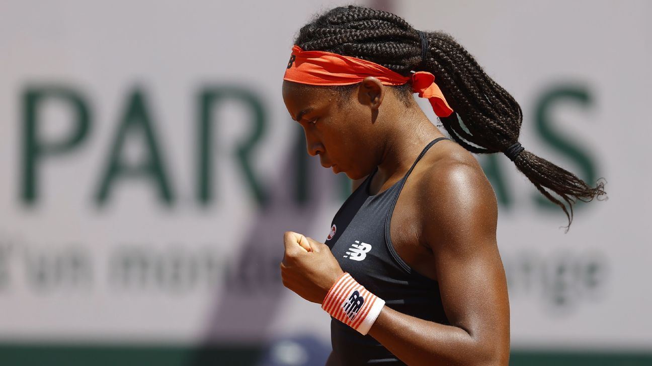 Coco Gauff reaches French Open quarterfinals with win in straight sets