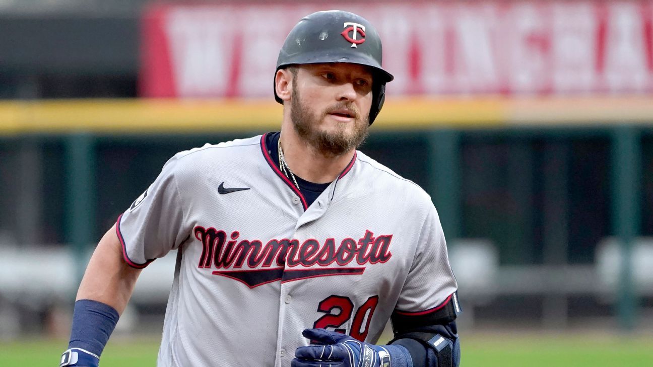 Minnesota Twins' Josh Donaldson jabs back at Lucas Giolito, defends 'sticky' rem..