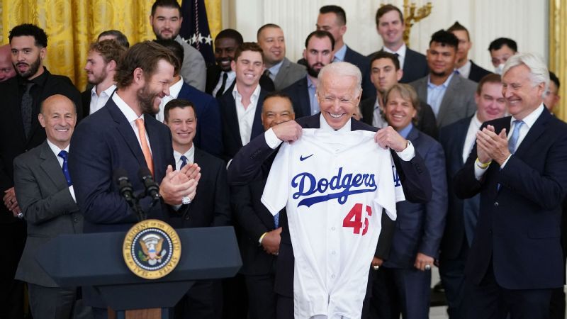 Los Angeles Dodgers se convierten en los primeros campeones en visitar al presidente Joe Biden en la Casa Blanca - Vimarsana News