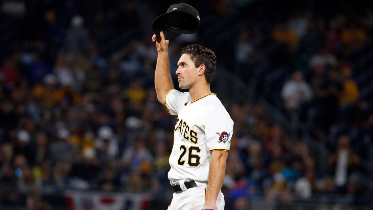 Adam Frazier traded from Pittsburgh Pirates to San Diego Padres