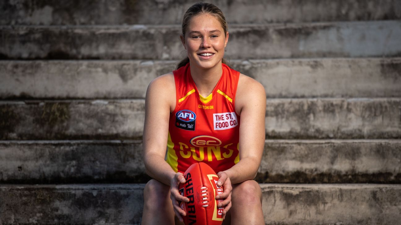 Gold Coast Suns take Charlie Rowbottom first in AFLW draft