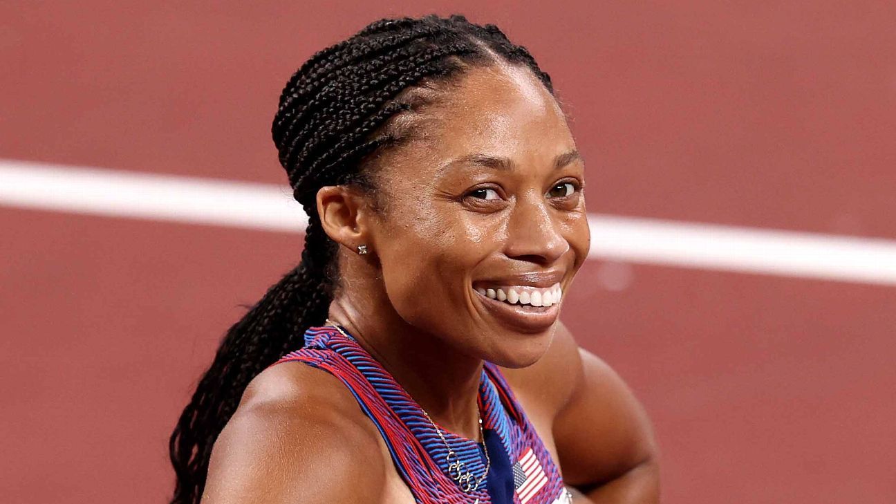 U.S. dominates women's 4x400 relay as Allyson Felix becomes most decorated Ameri..