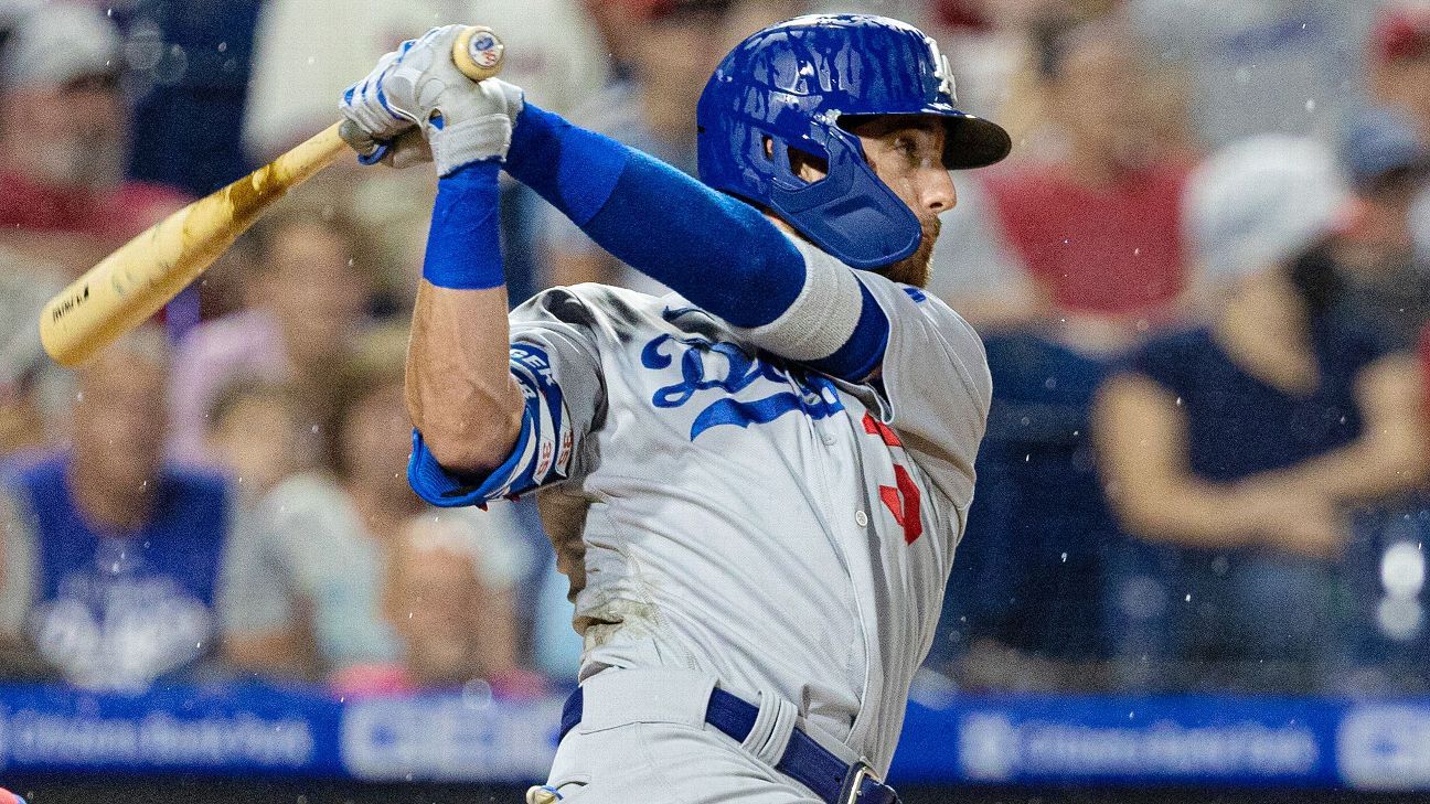 Los Angeles Dodgers' Cody Bellinger to try to play with rib fracture - ESPN