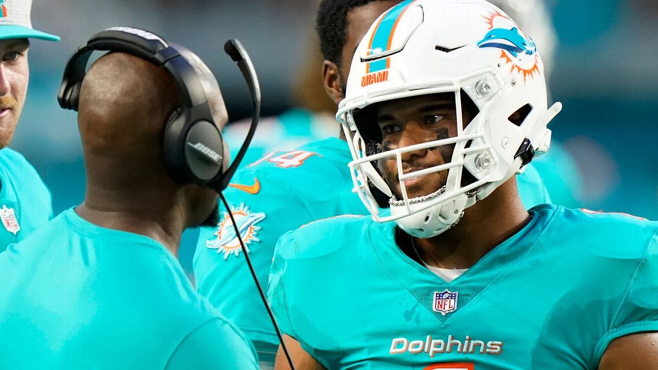 Brian Flores tells Miami Dolphins Tua Tagovailoa is 'our quarterback' during team meeting, sources say