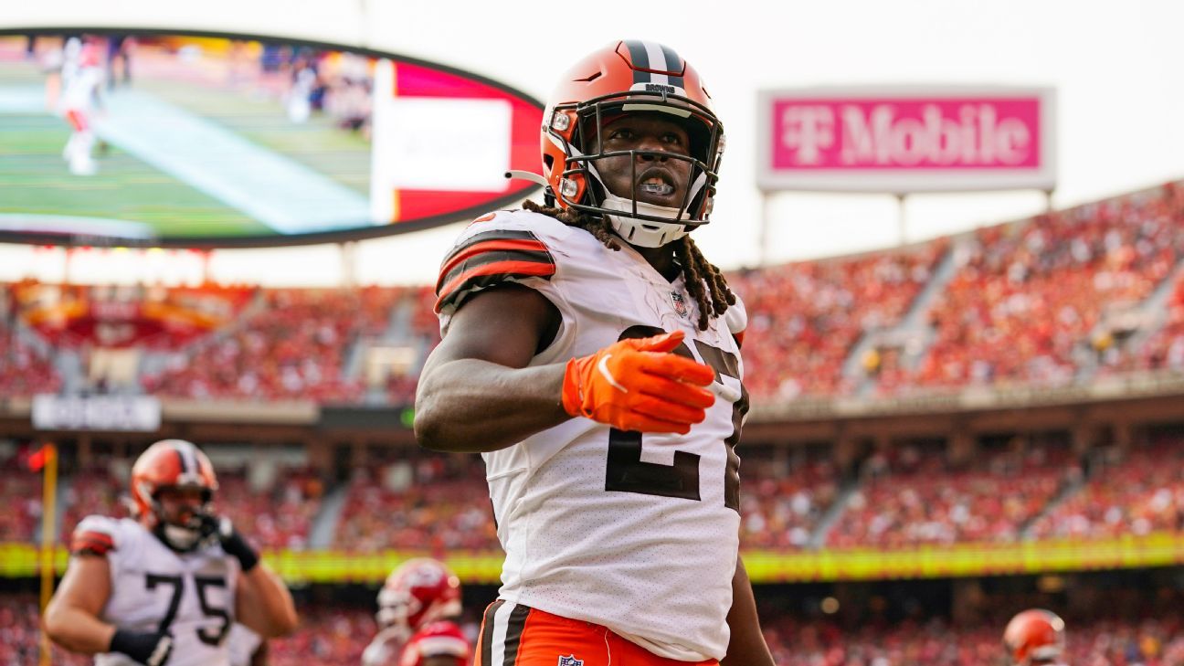 Nick Chubb scores in OT and Browns topple Buccaneers