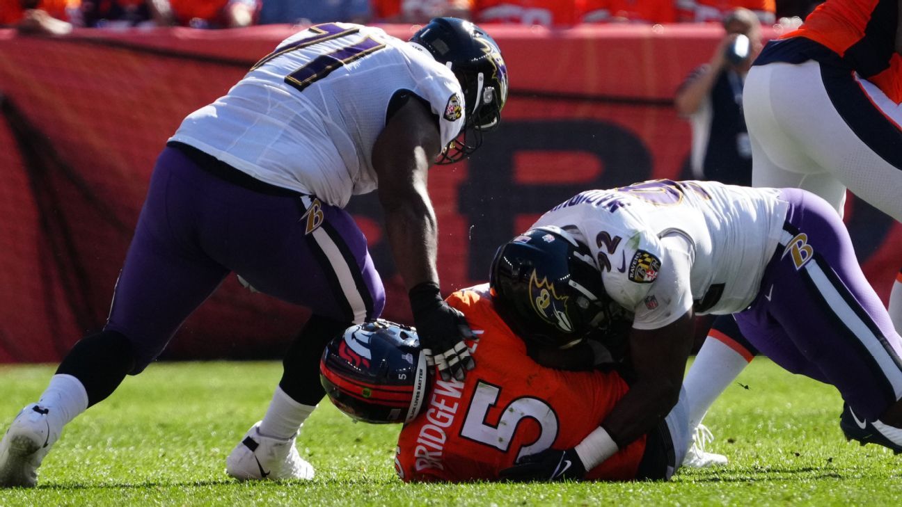 Denver Broncos' Teddy Bridgewater leaves game vs. Baltimore Ravens with concussi..