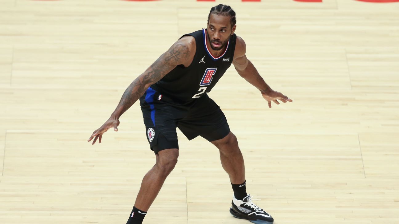 Kawhi Leonard had clean up procedure on right knee, is '100