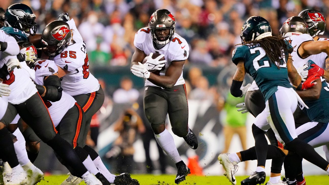 Tampa Bay Buccaneers' NFL freeagent signings 2022 Bucs bringing back