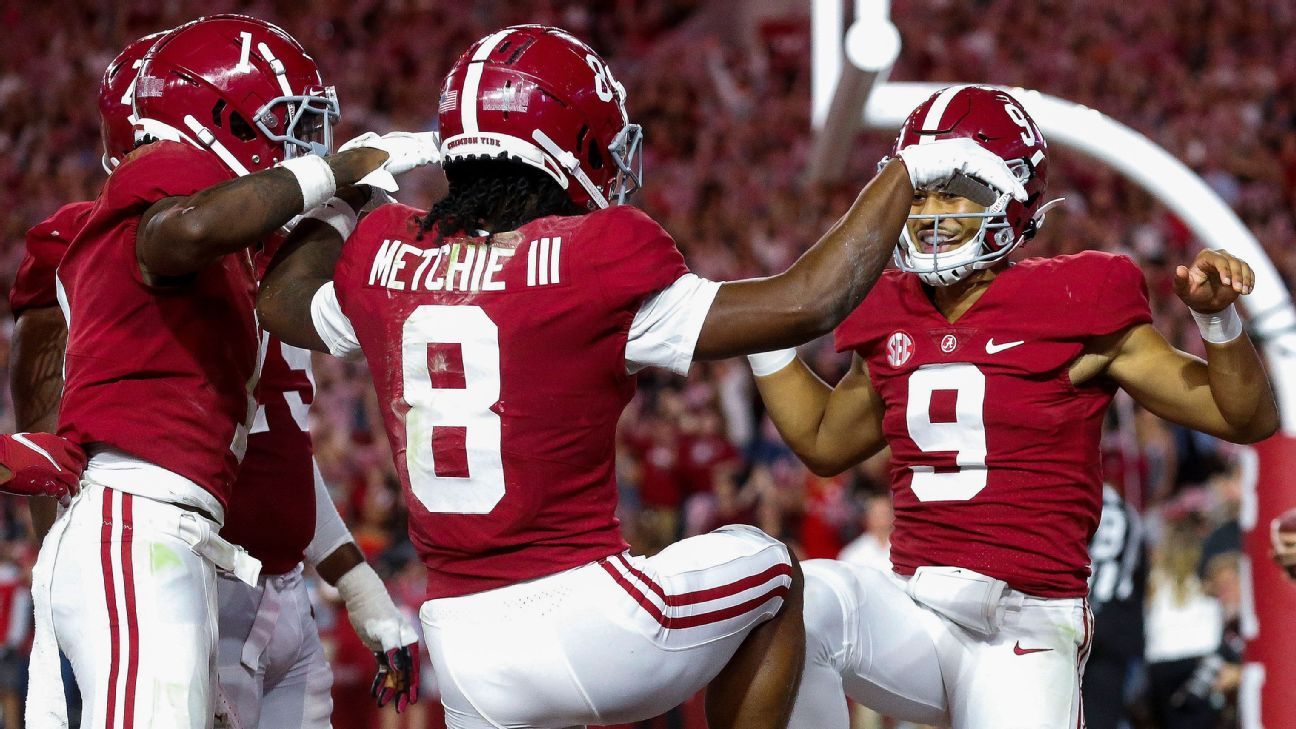 Alabama Crimson Tide jump past Oklahoma Sooners to No. 3 in AP Top 25 college fo..