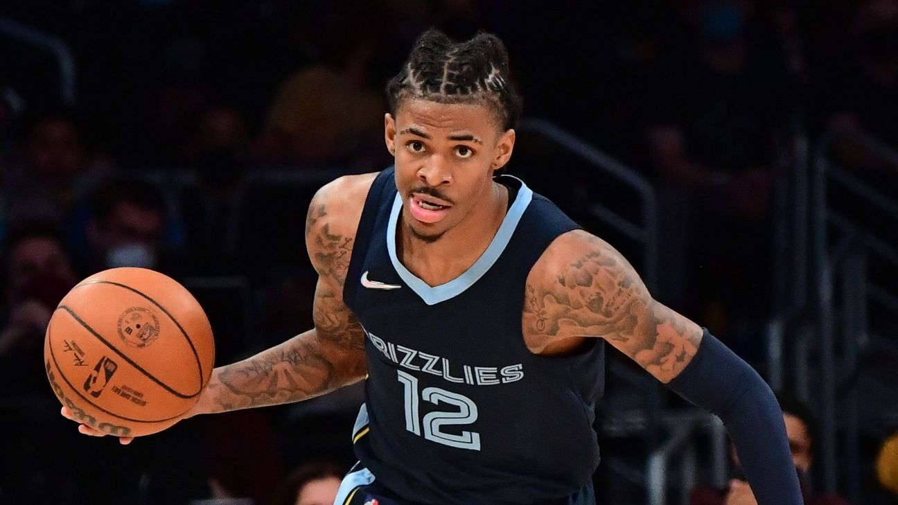 Grizzlies' Ja Morant leaves game vs Hawks with knee injury