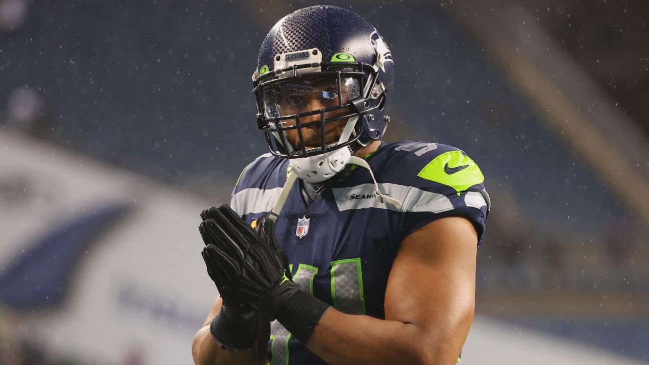 Why Seahawks should forget nostalgia when mulling a Bobby Wagner return