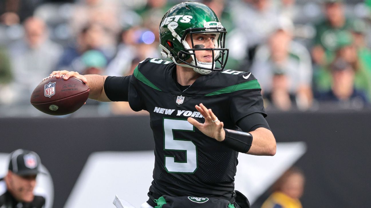 Mike White to remain New York Jets' starting QB against Buffalo Bills