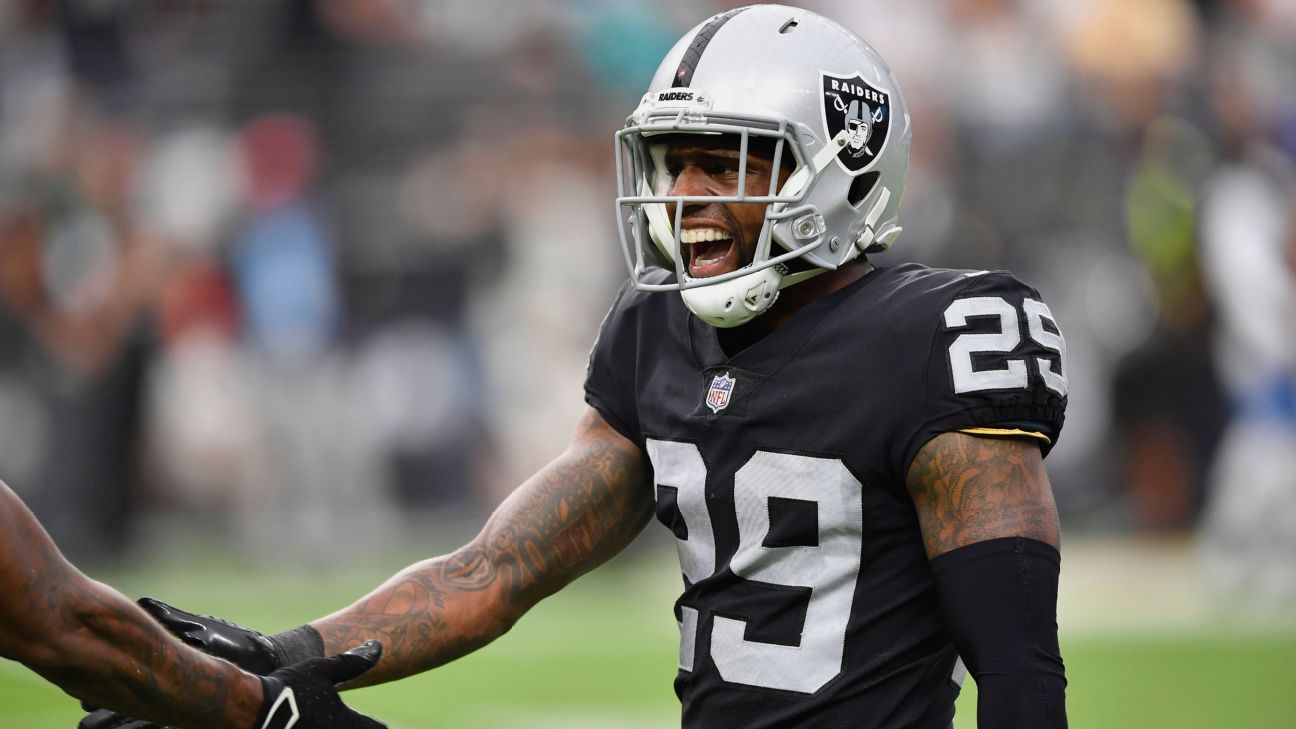 Casey Hayward Jr. Officially Joins the Silver and Black