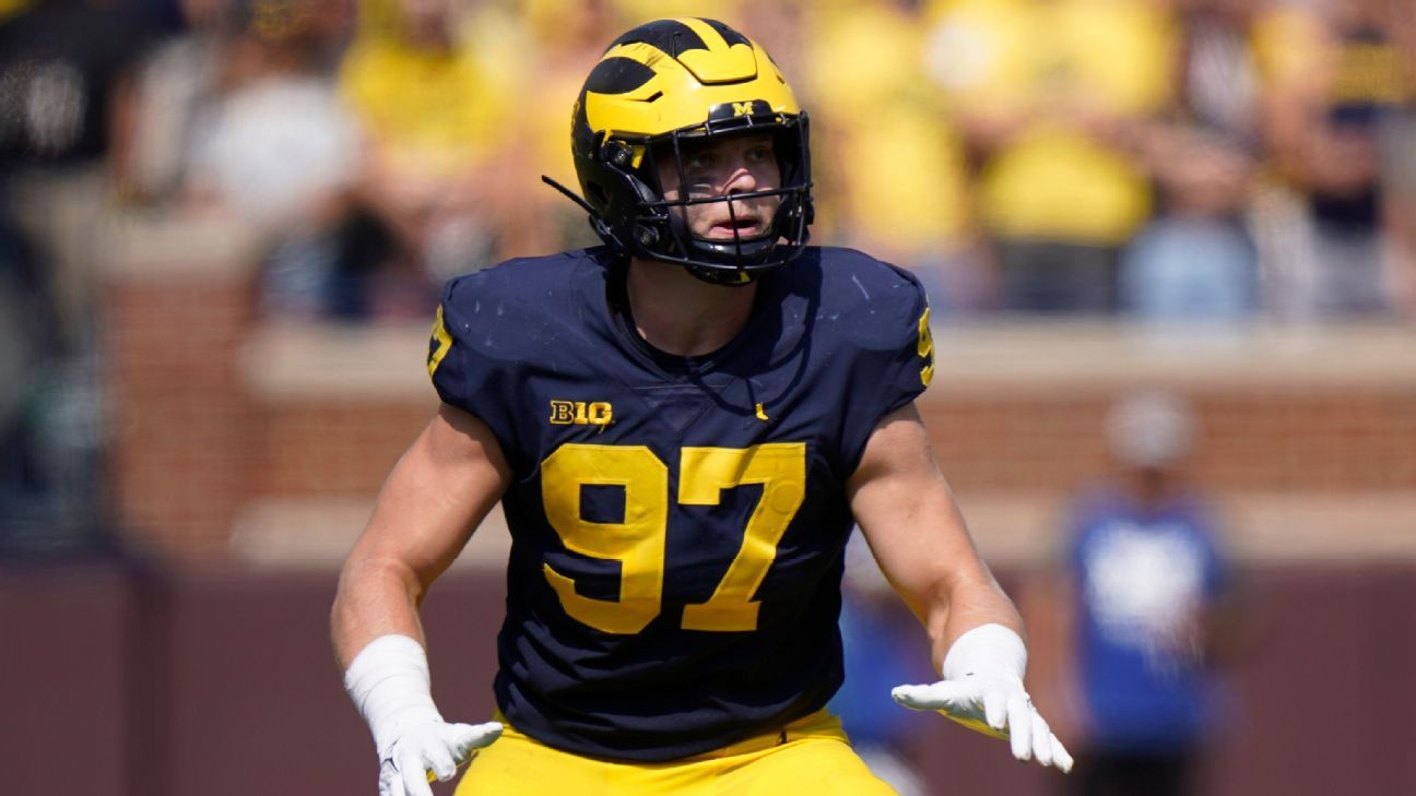 Men University of Michigan #97 Aidan Hutchinson Yellow Alumni