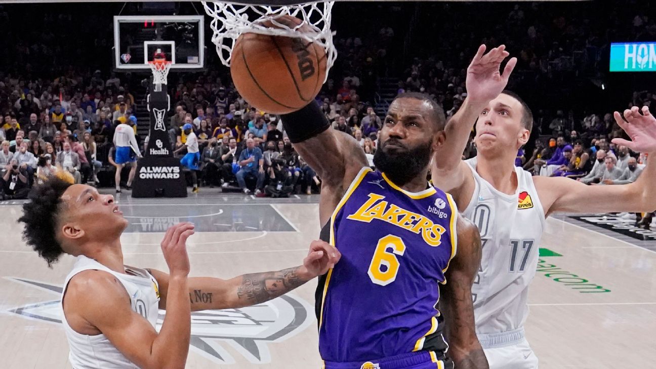 LeBron James carries the Lakers, Kevin Durant bests Trae Young and more from Friday's star-studded NBA slate