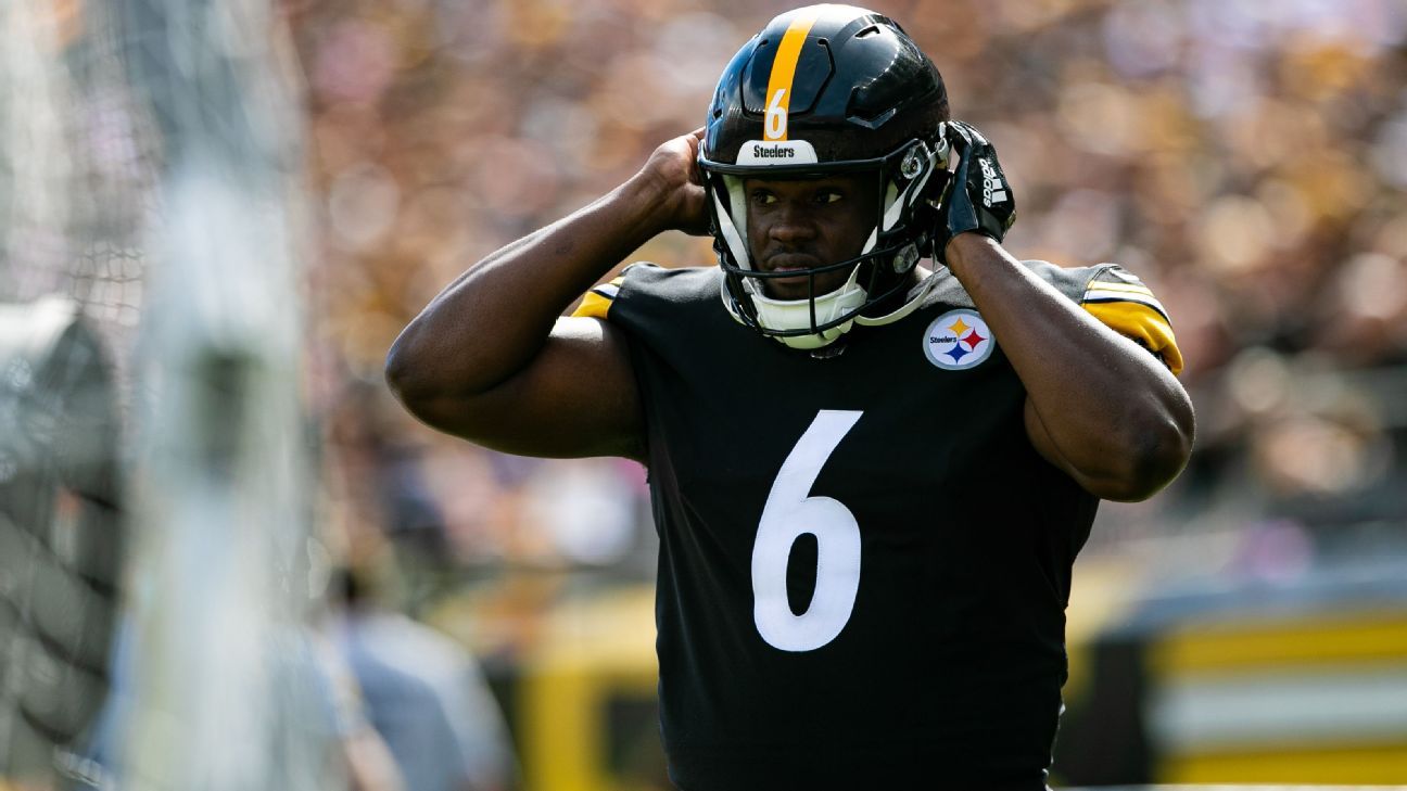 Pittsburgh Steelers punter Pressley Harvin III comes onto the field for  their NFL wild-card playoff football game against the Kansas City Chiefs,  Sunday, Jan. 16, 2022 in Kansas City, Mo. (AP Photos/Reed