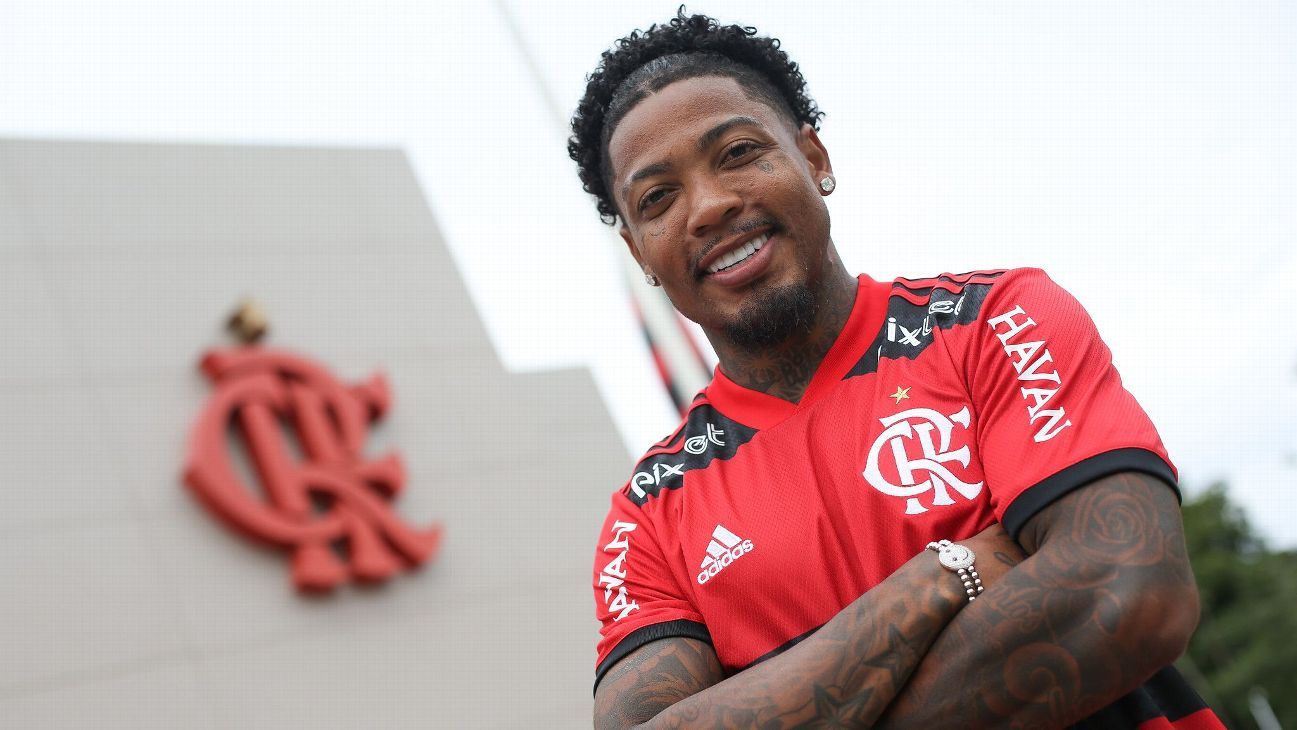 Ex-seleção dispara contra Marinho por falar em salto na carreira: O Santos é maior do que o Flamengo