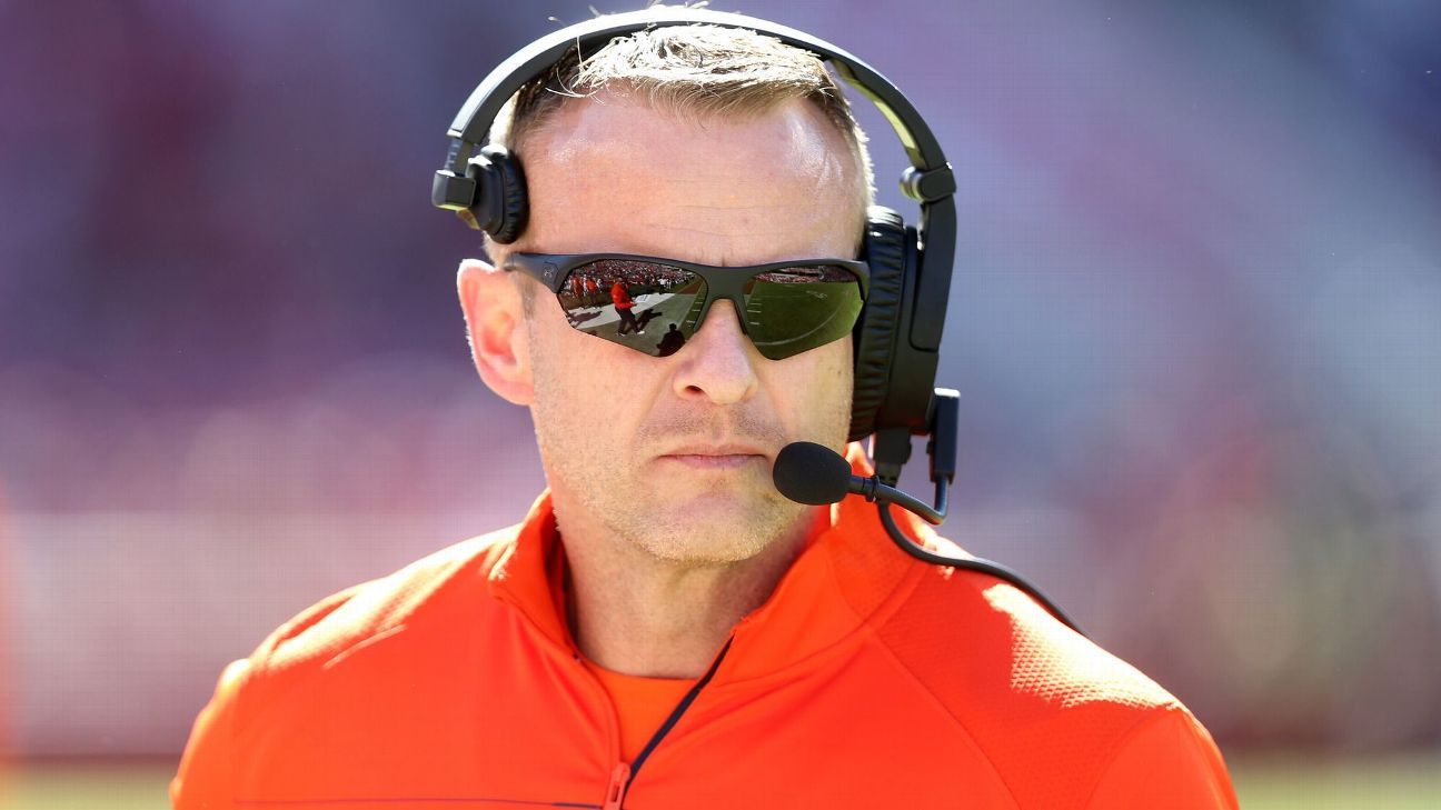 Bryan Harsin reiterates his commitment to Auburn football program despite offsea..