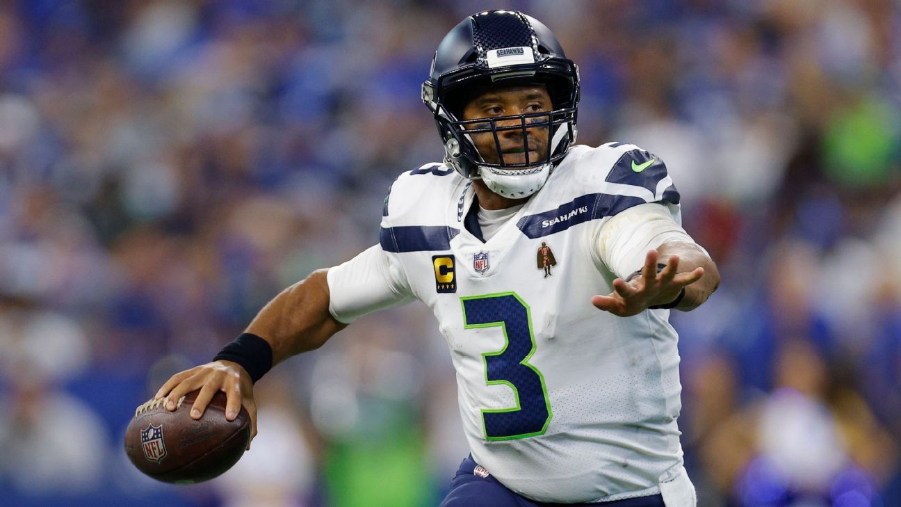 NFL on X: Seahawks and Broncos have agreed in principle on a trade sending  QB Russell Wilson to Denver. (via @TomPelissero)  /  X