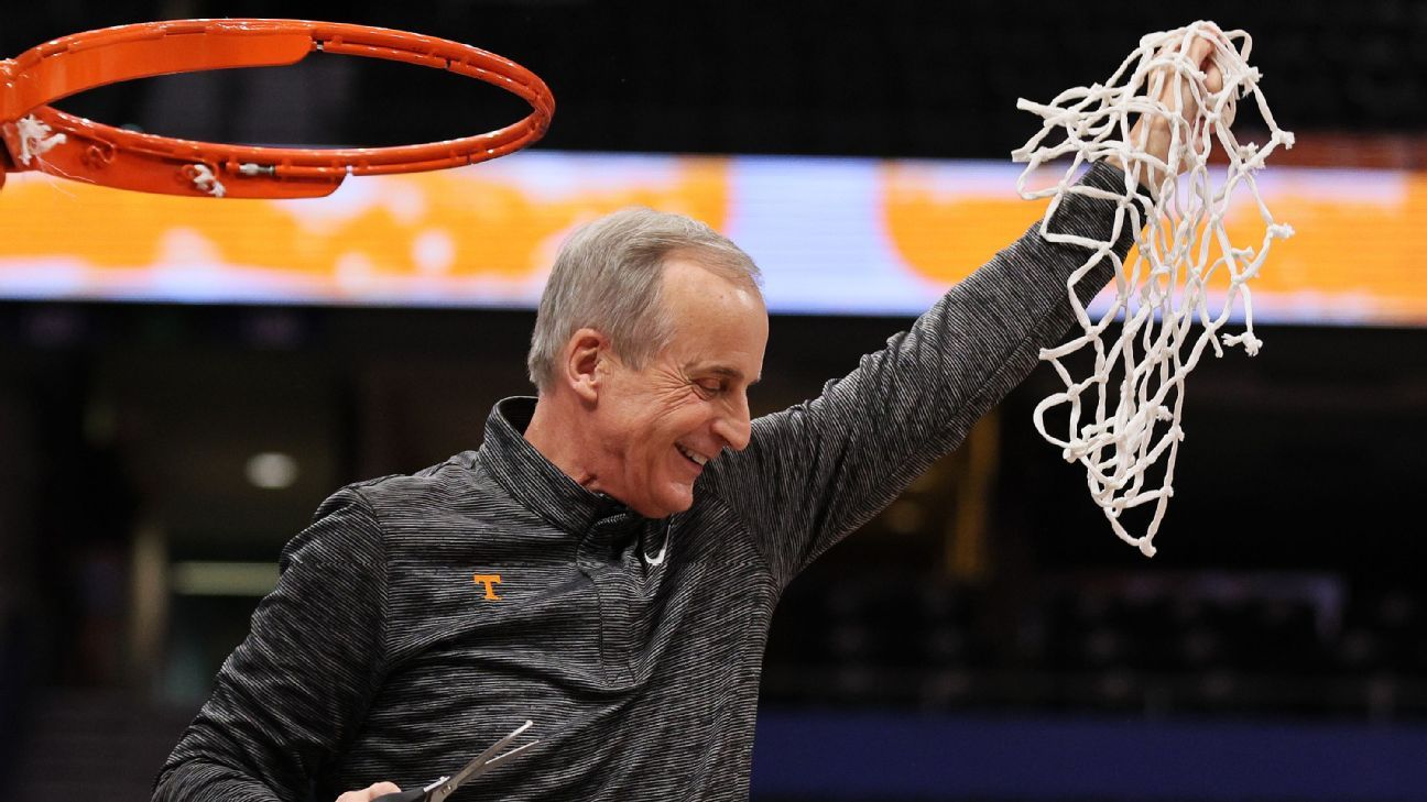 Tennessee extends coach Rick Barnes' deal through 2026-27