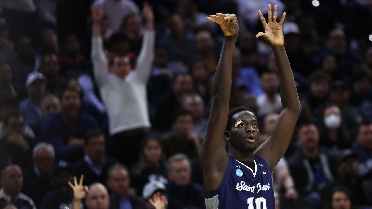 Inside Look: Zion Williamson's clutch performance against UCF