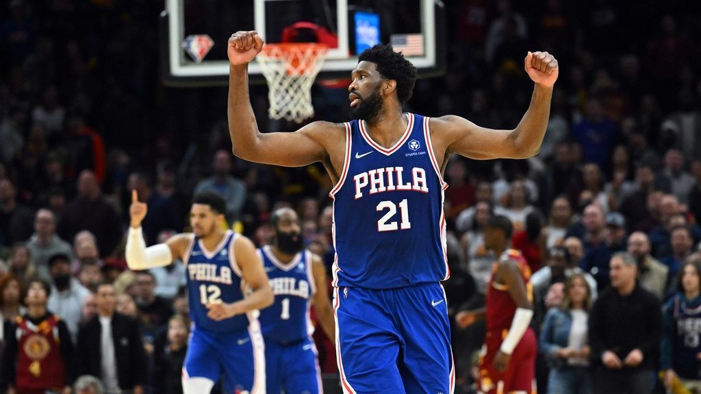 Joel Embiid wins NBA scoring title for first time, becomes first center since Sh..