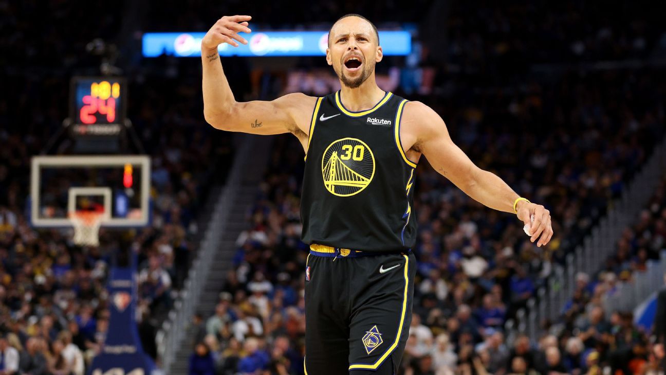 Golden State Warriors give 'scary' glimpse at new 'death lineup' in Game 1 win