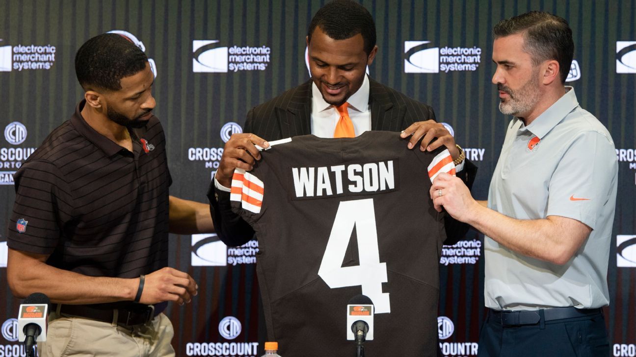 BREAKING NEWS: Browns to Trade for Deshaun Watson, Includes 5-yr/$230 Fully  Guaranteed Contract 