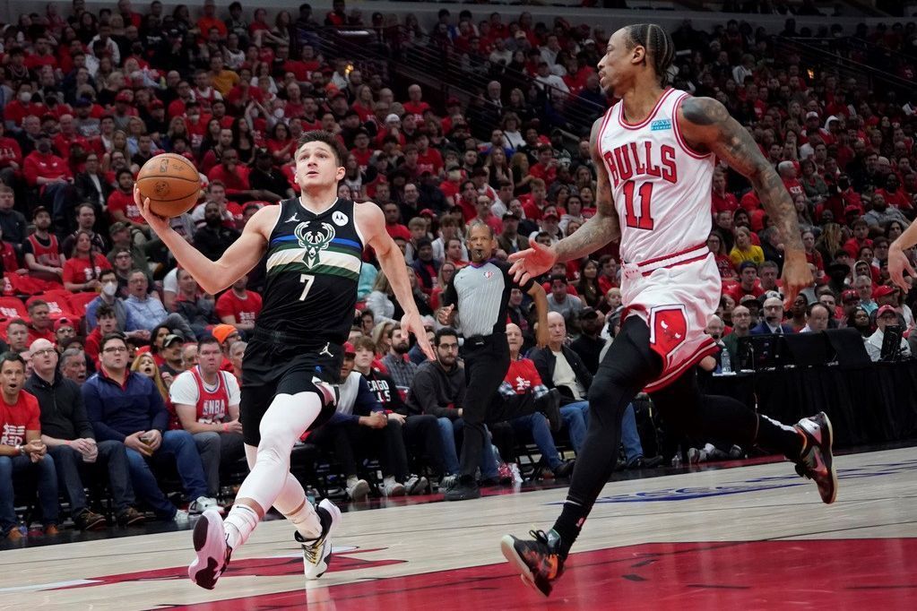 Grayson Allen sinks Chicago Bulls amid boos as Milwaukee Bucks take commanding 3..