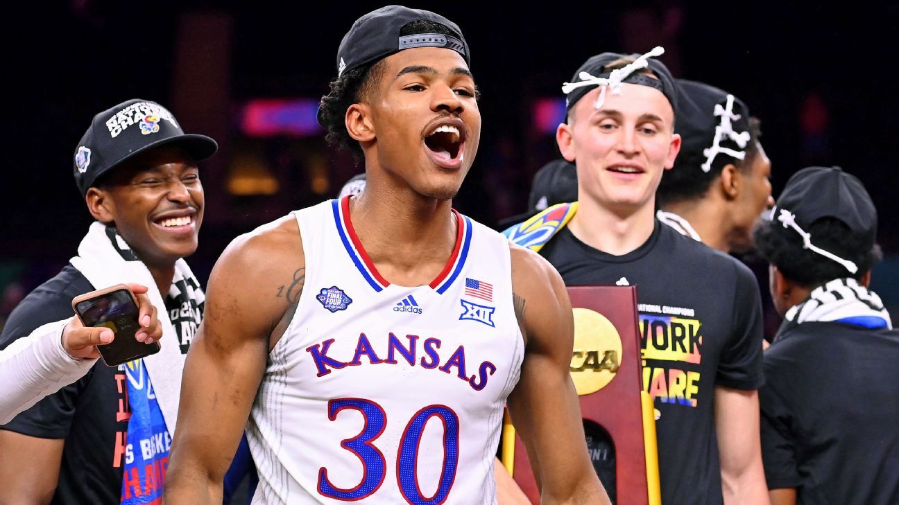 Kansas guard Ochai Agbaji declares for 2022 NBA draft, says 'I'll always be a Ja..