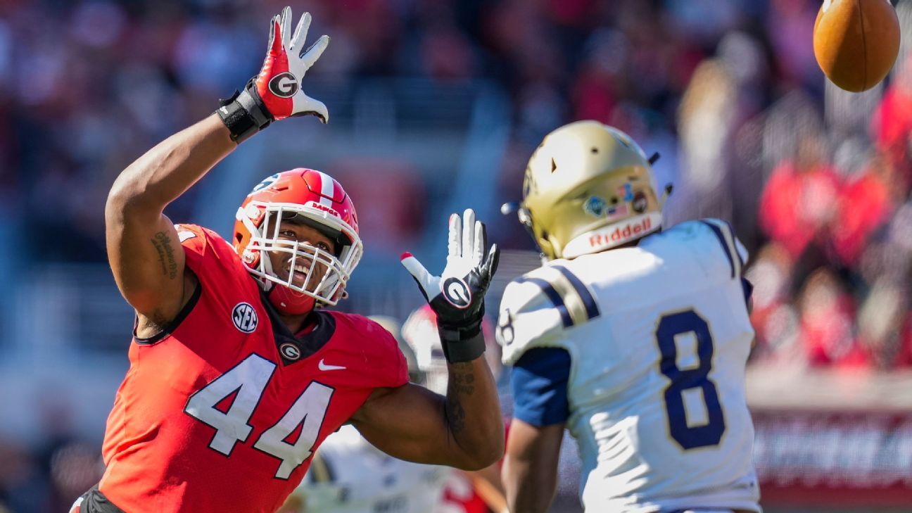 Georgia Bulldogs DE Travon Walker se convierte en el favorito del consenso para ser el mejor jugador del año en el Draft de la NFL