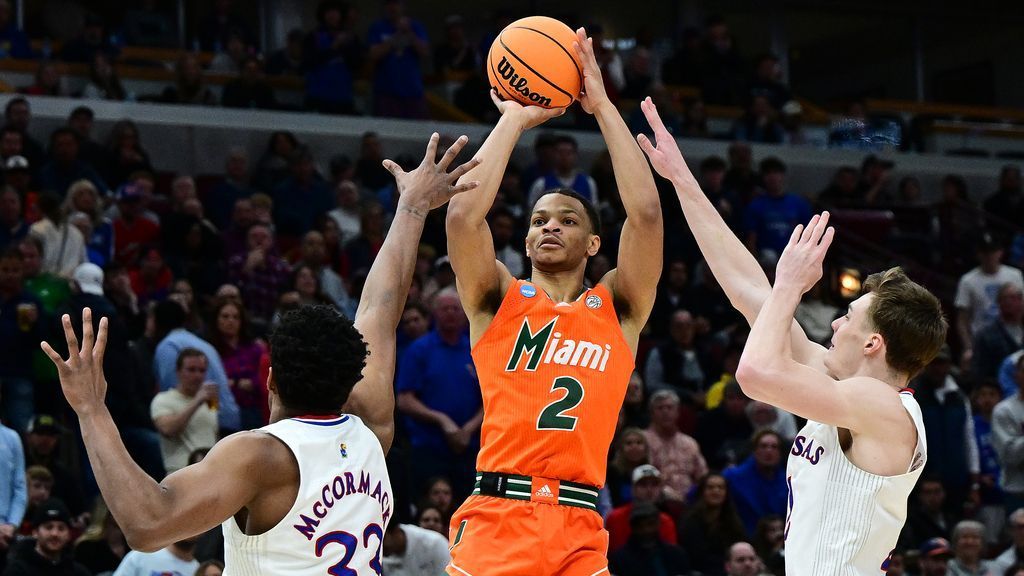 NIL agent says Miami hoops star Isaiah Wong will enter transfer portal if NIL co..