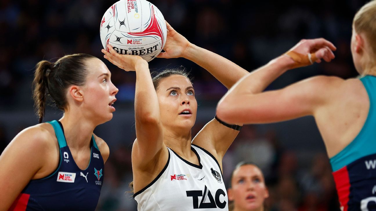 Super Netball Collingwood Magpies Stun Melbourne Vixens In Melbourne Derby