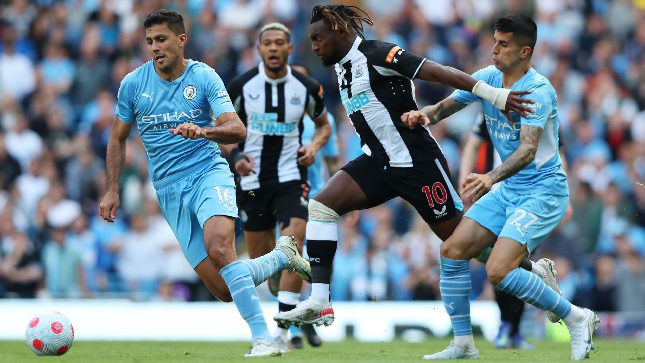 Newcastle winger Allan Saint-Maximin 'got fined everyday' for