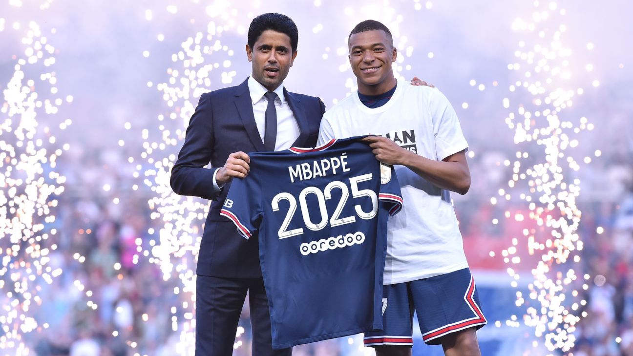 Kylian Mbappe Signs Three Year Deal At Psg After Rejecting Real Madrid