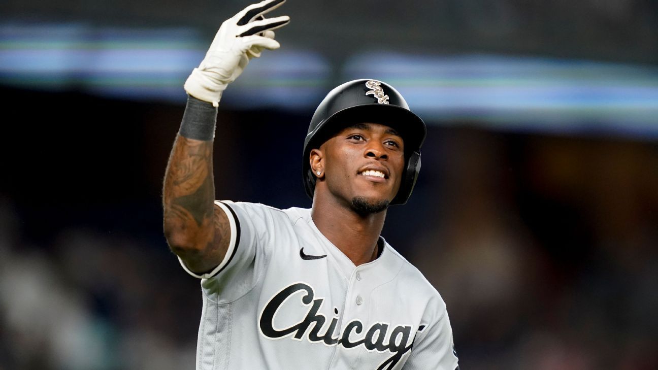 Chicago White Sox on X: Luis Robert welcomed himself home with a