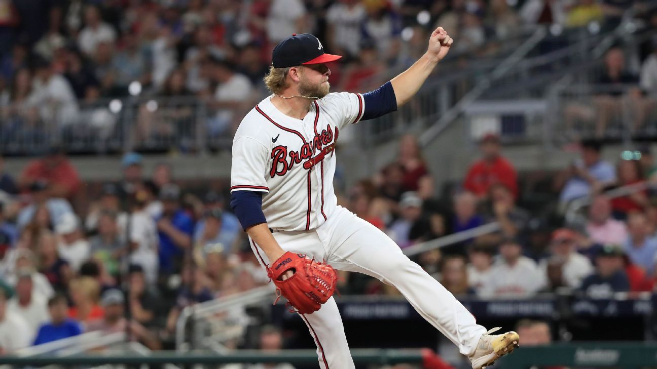 Braves put closer Jansen on IL due to irregular heartbeat