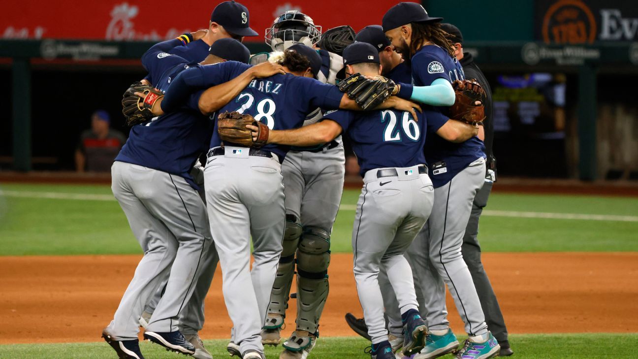 Mitch Haniger after walk-off hit, 08/26/2022