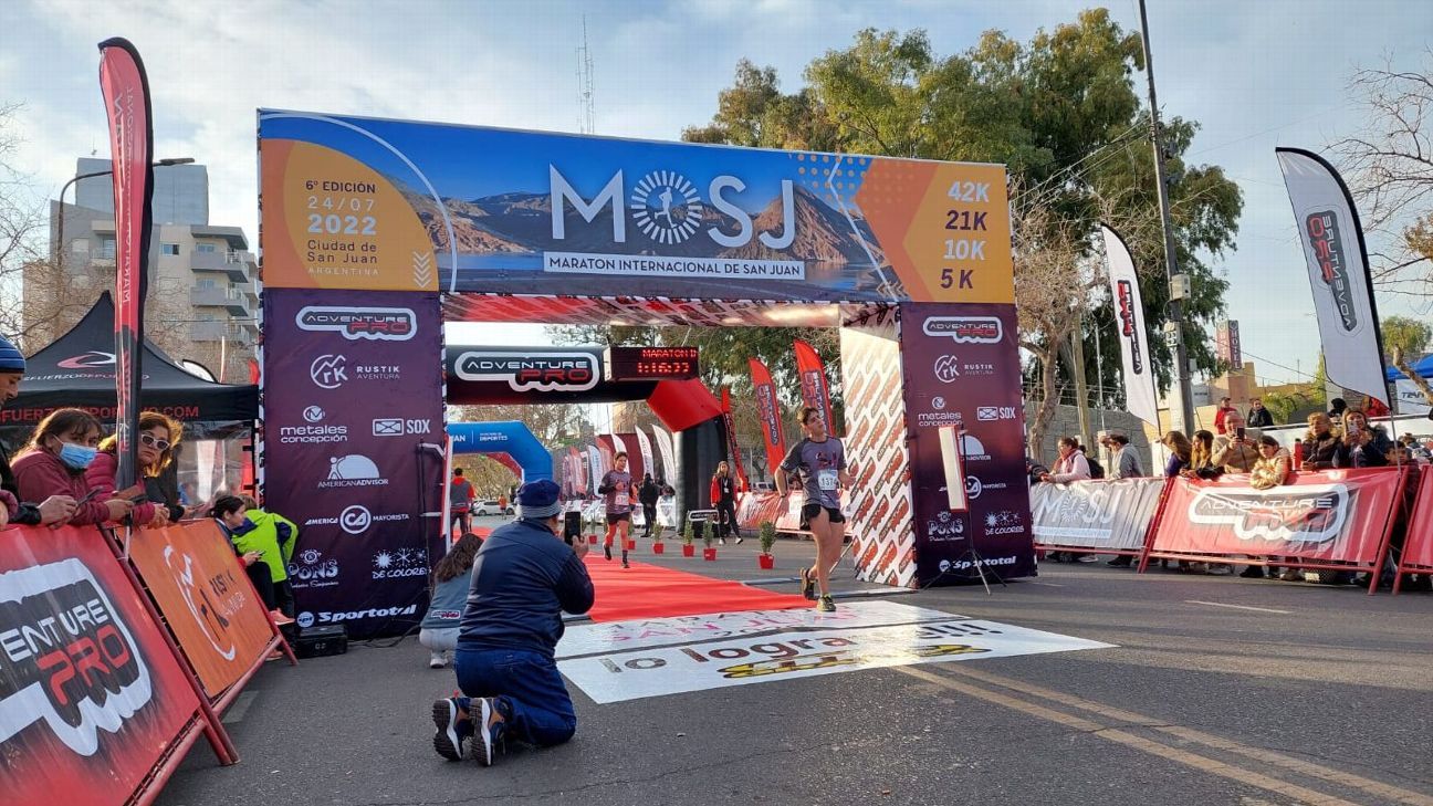 Cristian Balmaceda y Natalia Mansilla se quedaron con el Maratón de San