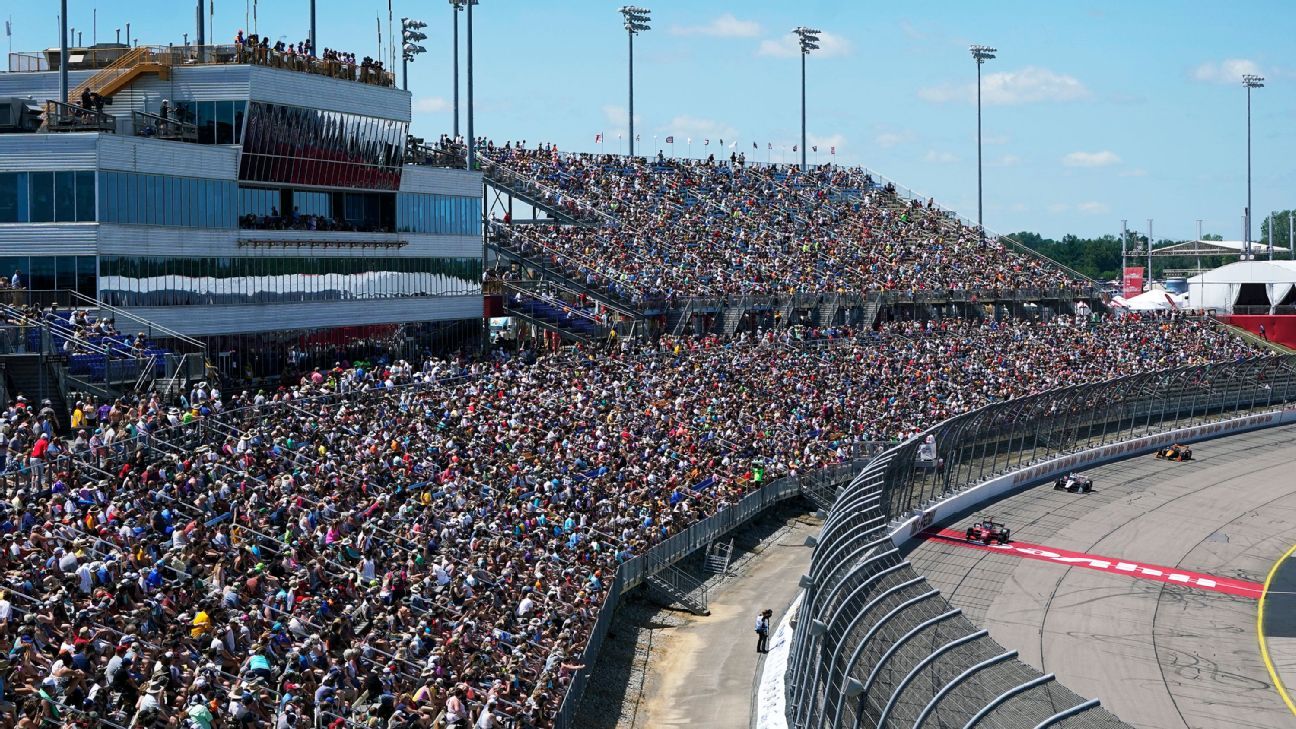 Josef Newgarden emmené à l’hôpital pour évaluation après s’être effondré;  Pato O’Ward remporte la deuxième course du double de l’Iowa