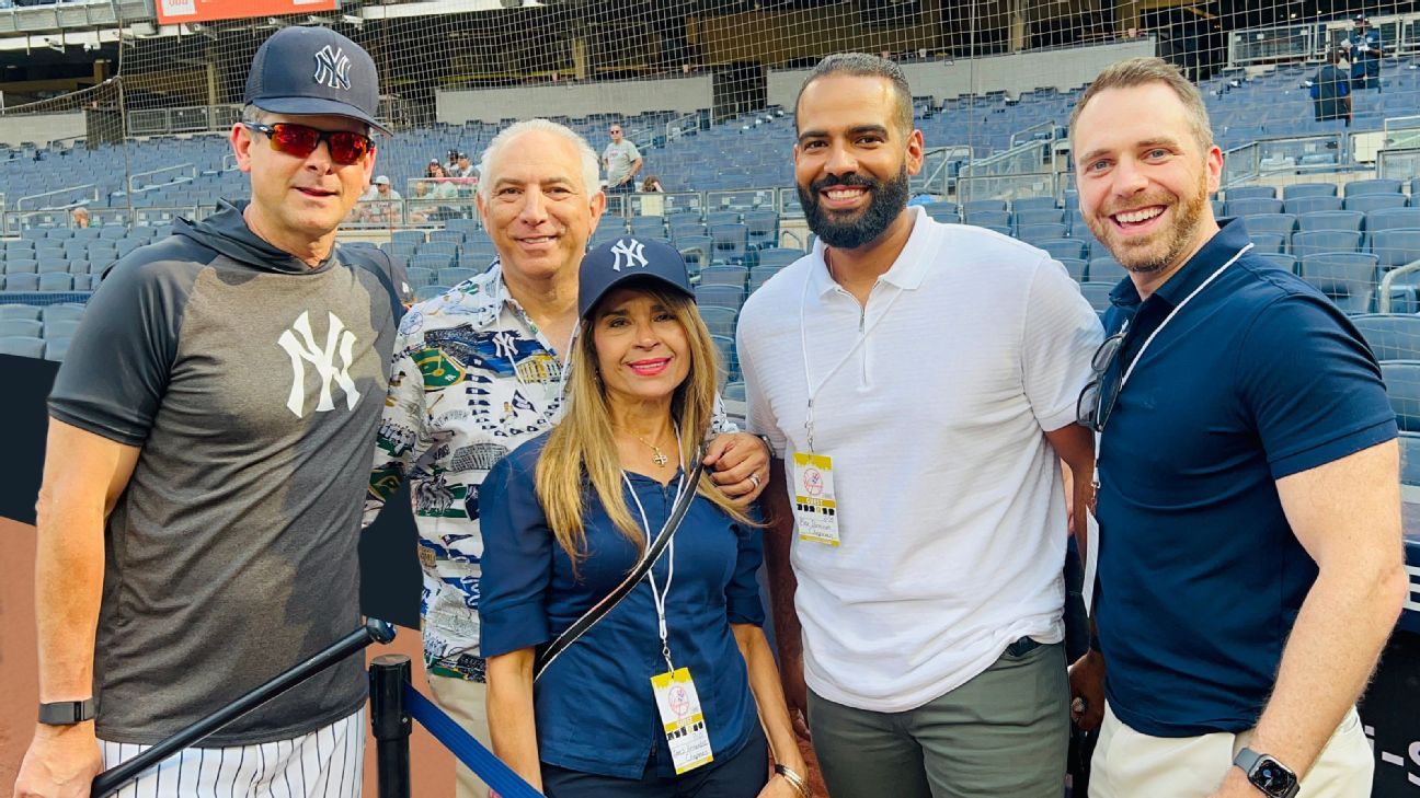 Vacunas contra la covid en los estadios de los Yankees y los Mets