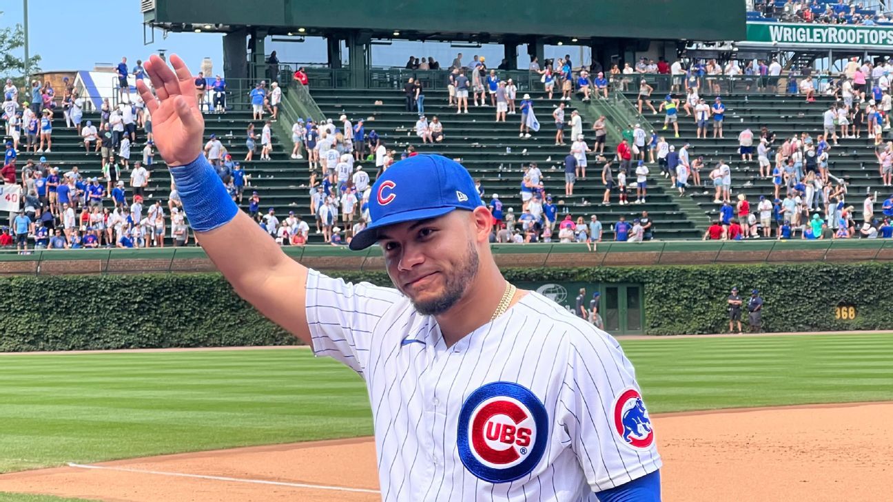 Contreras, Happ stay with Cubs after deadline passes –