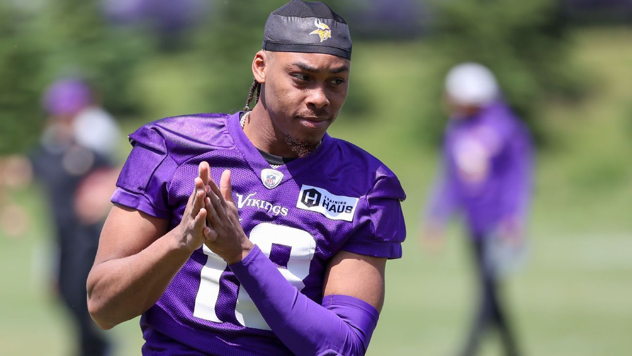 NFL on ESPN - Minnesota Vikings WR Justin Jefferson leads Mike