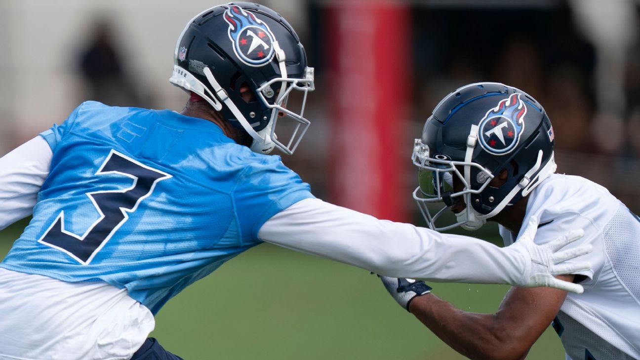 Tennessee Titans WR Robert Woods, CB Caleb Farley push each other in ACL recoveries