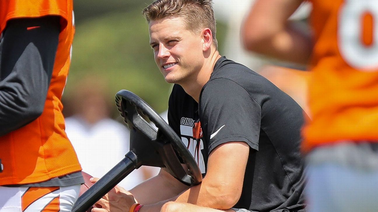 'Feeling better,' Cincinnati Bengals quarterback Joe Burrow begins tossing passes at training camp - ESPN